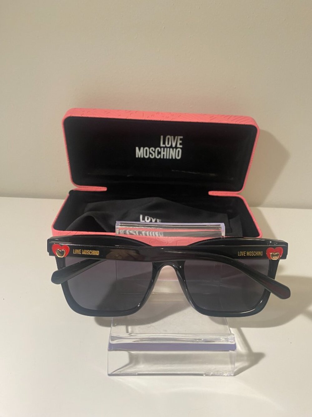 NWT Love Moschino Black Sunglasses - Picture 2 of 10